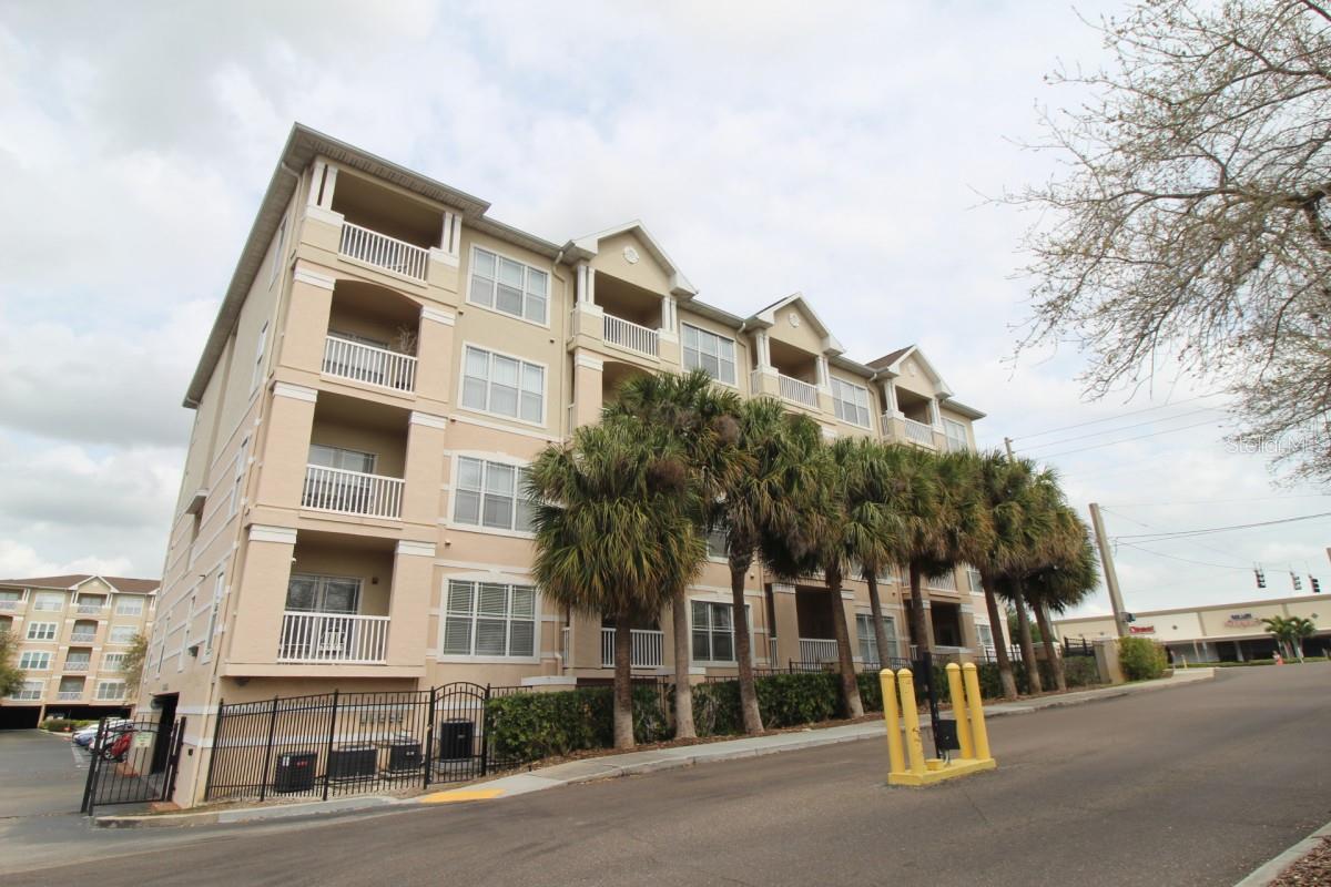 Photo one of 1216 S Missouri Ave # 417 Clearwater FL 33756 | MLS A4602833