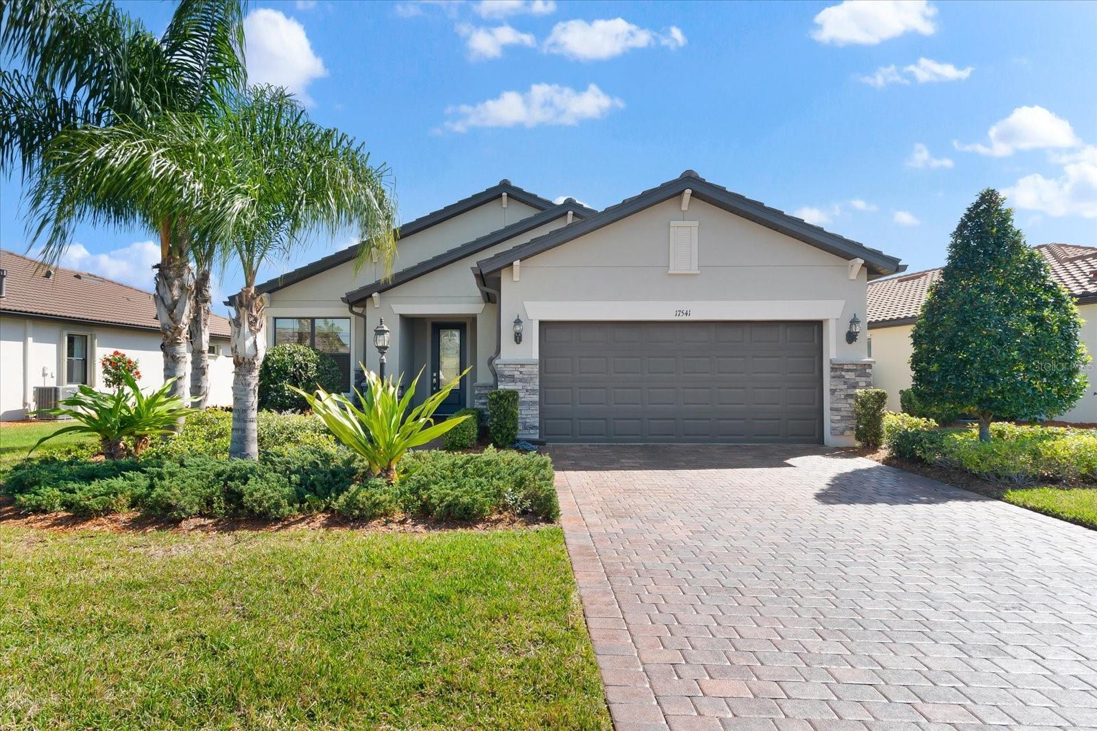 Photo one of 17541 Colebrook Cir Lakewood Ranch FL 34202 | MLS A4602962