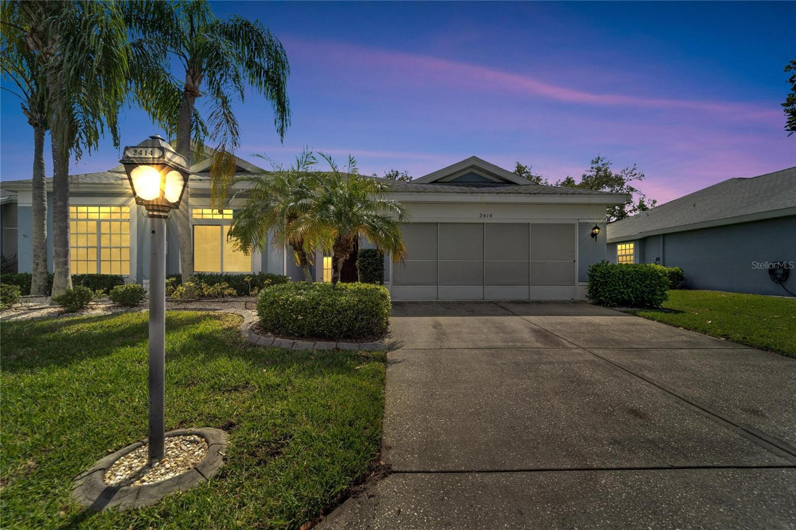 Photo one of 2414 Oxford Down Ct # 45 Sun City Center FL 33573 | MLS A4603418