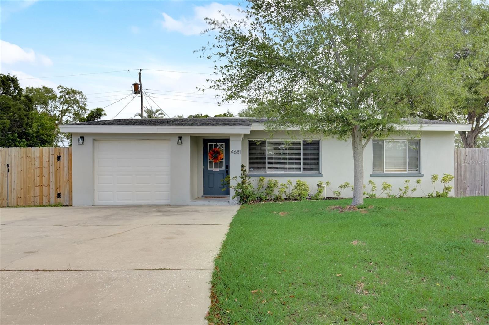 Photo one of 4681 55Th N Ave St Petersburg FL 33714 | MLS A4605259