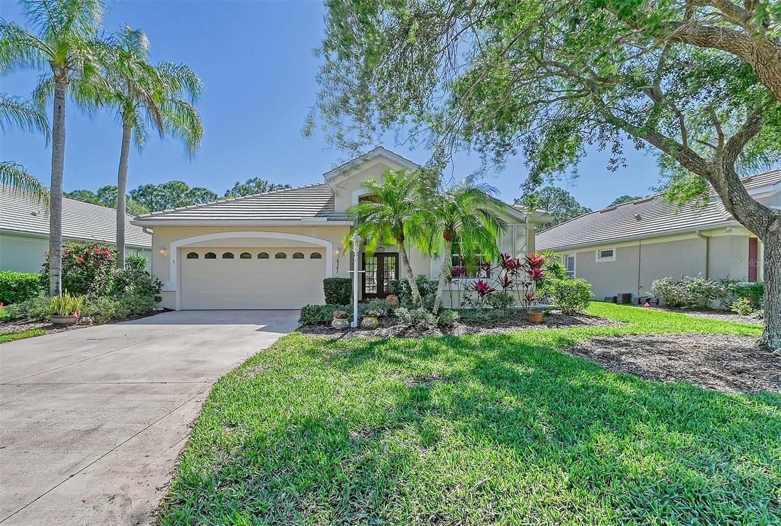 Photo one of 8343 Whispering Woods Ct Lakewood Ranch FL 34202 | MLS A4605270