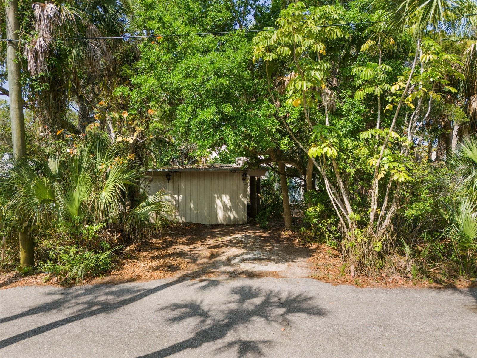 Photo one of 5218 Winding Way Sarasota FL 34242 | MLS A4605333