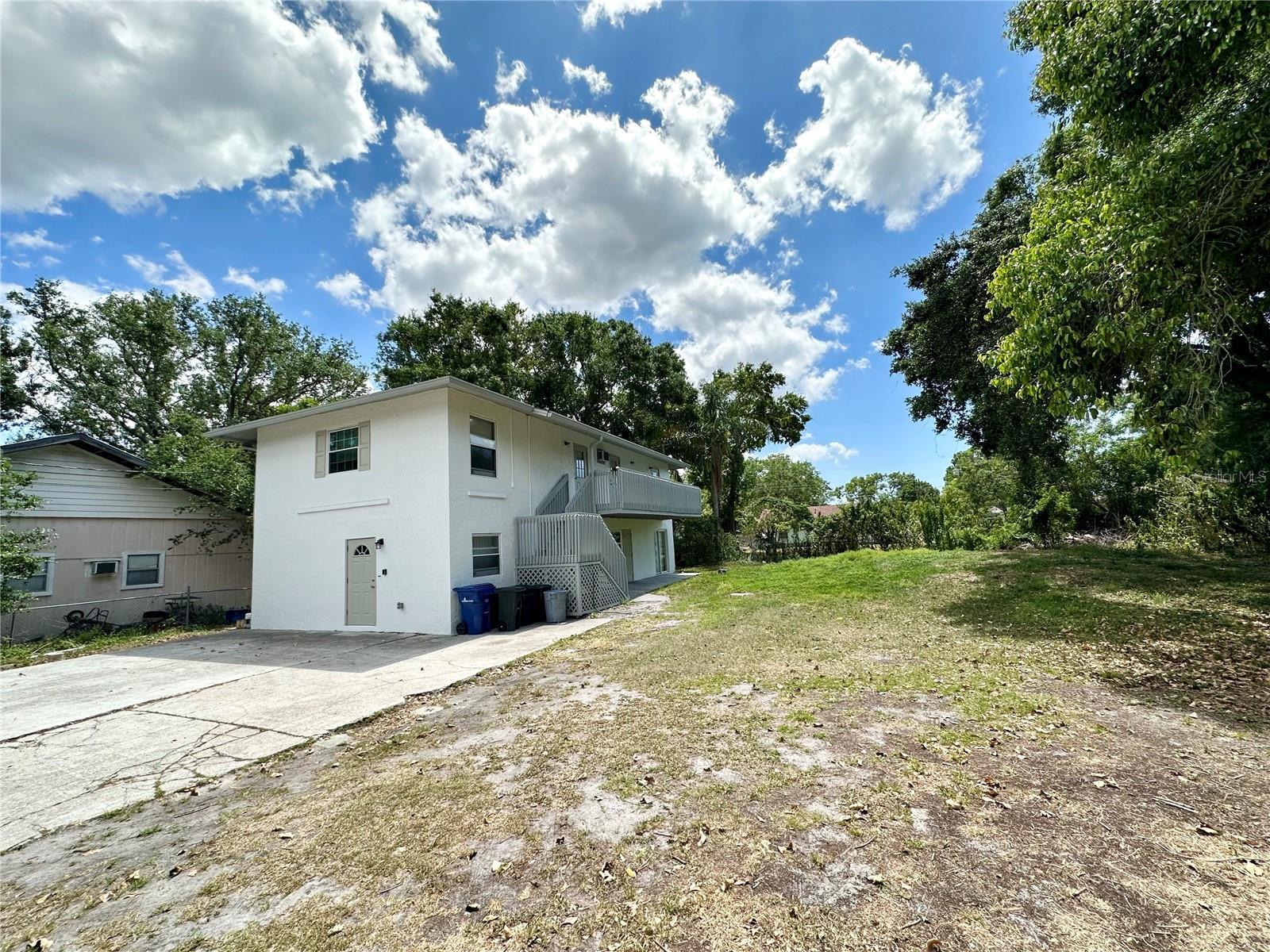 Photo one of 2922 Arlington St Sarasota FL 34239 | MLS A4605351