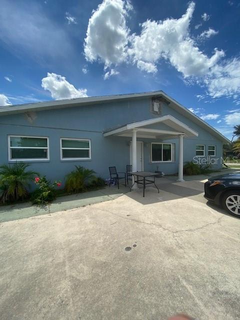 Photo one of 880 E Baffin Dr Venice FL 34293 | MLS A4605837