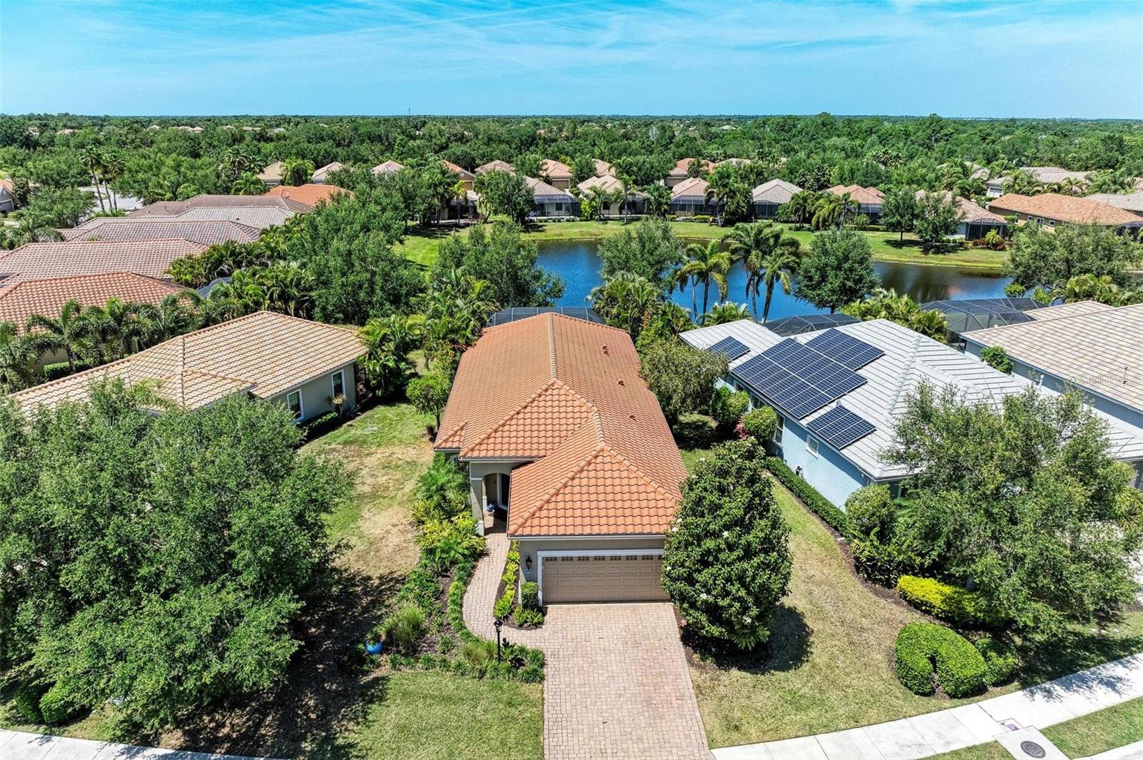 Photo one of 14325 Stirling Dr Lakewood Ranch FL 34202 | MLS A4606325