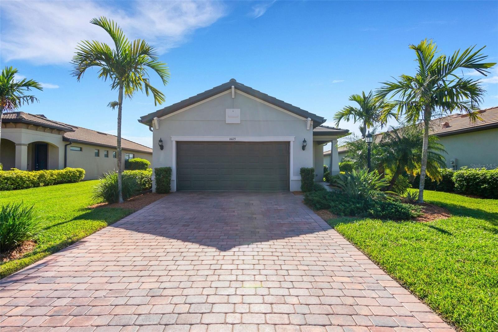 Photo one of 16623 Blackwater Ter Lakewood Ranch FL 34202 | MLS A4606348