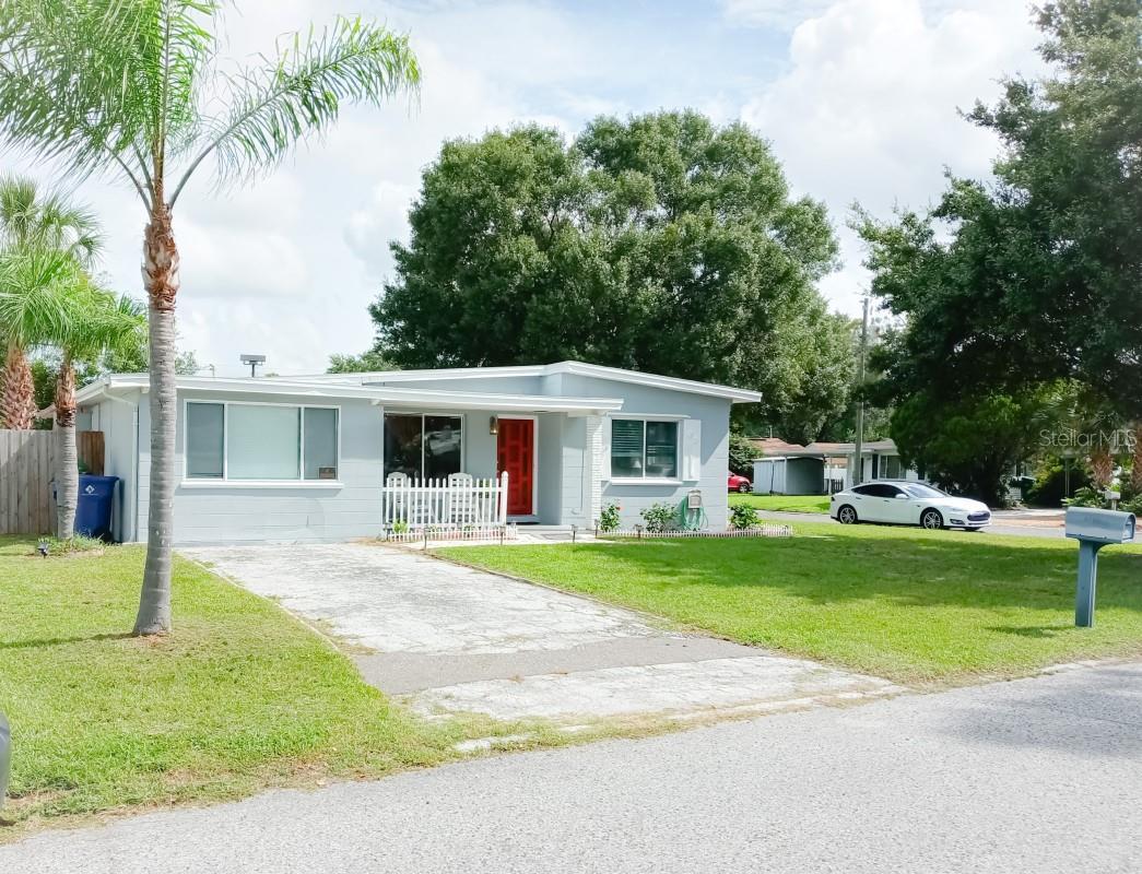 Photo one of 6701 10Th Avenue S Ter St Petersburg FL 33707 | MLS A4606373