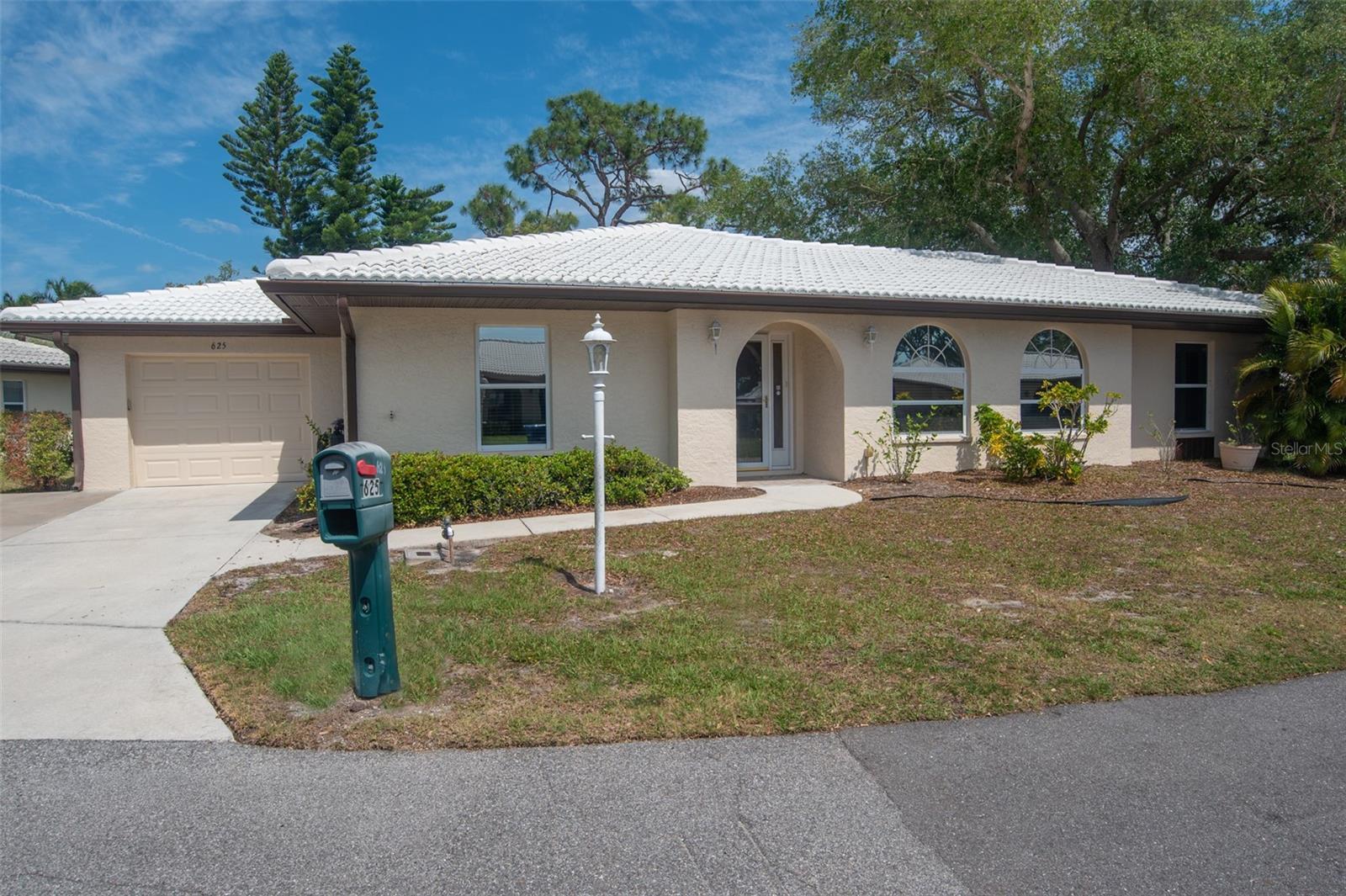 Photo one of 625 Verrocchio Dr Nokomis FL 34275 | MLS A4606634