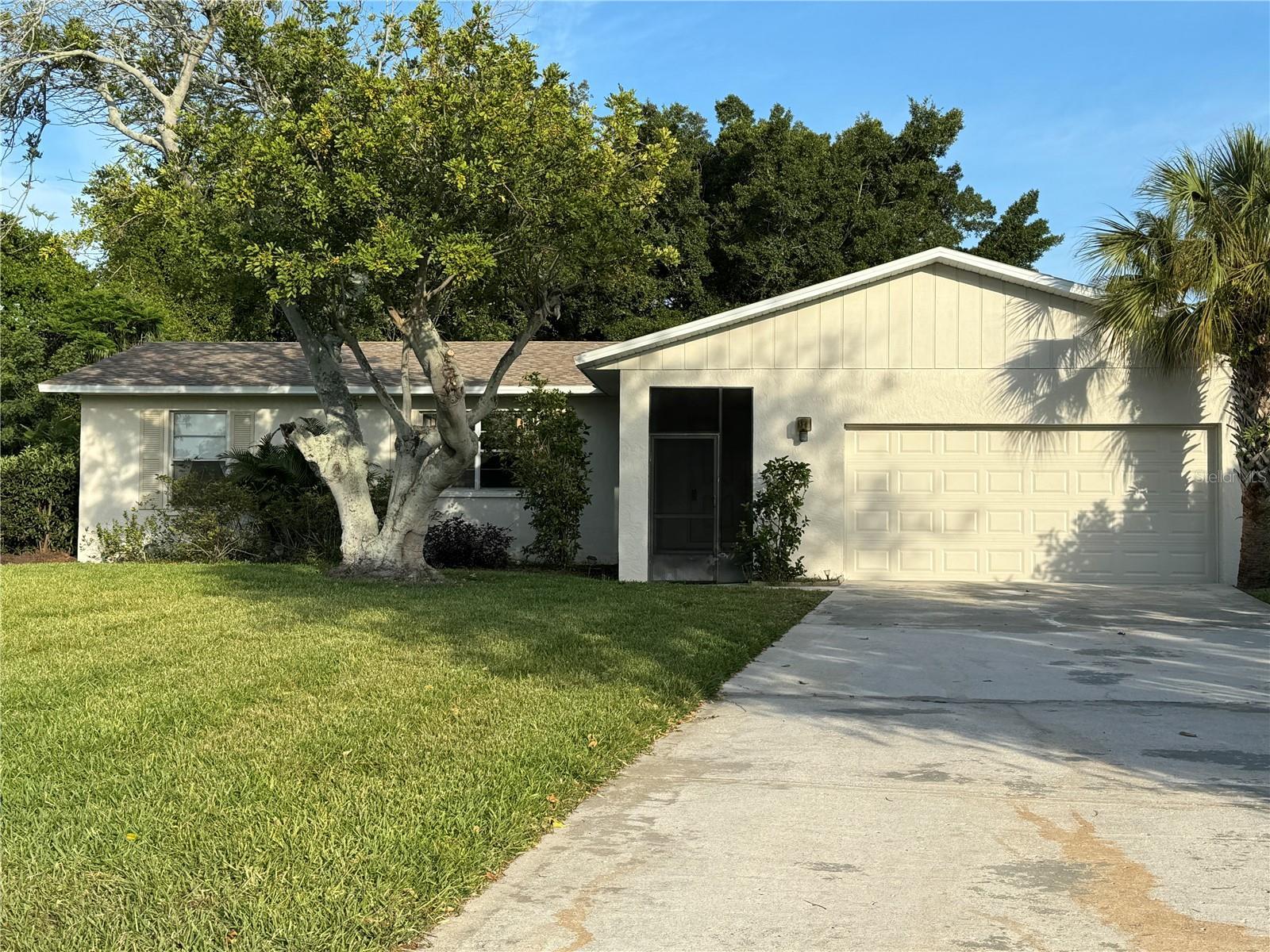 Photo one of 1208 78Th Street Nw Bradenton FL 34209 | MLS A4606772