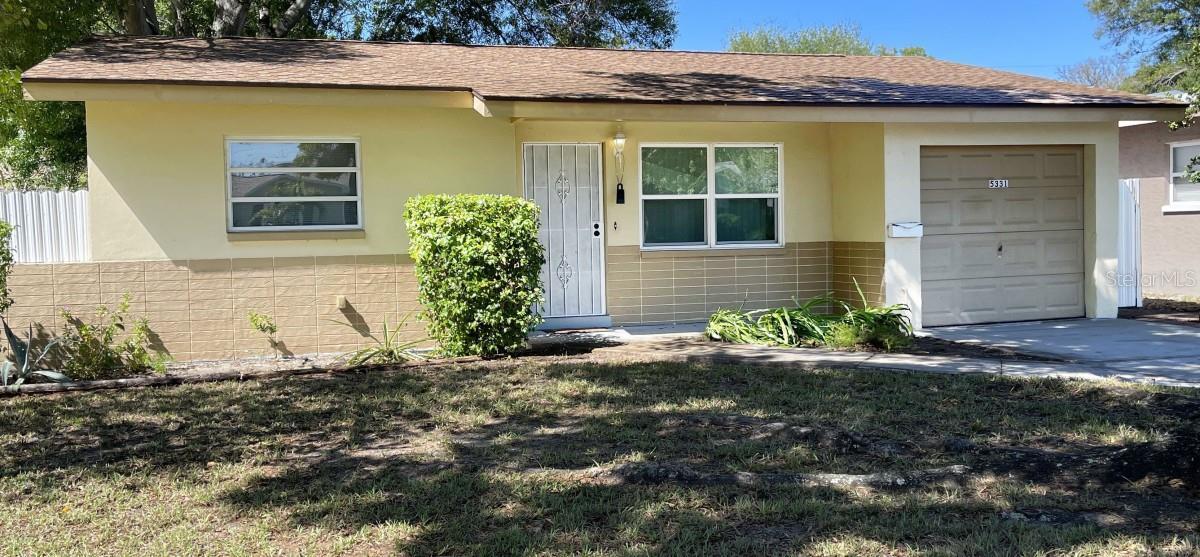 Photo one of 5331 39Th N Ave St Petersburg FL 33709 | MLS A4606844