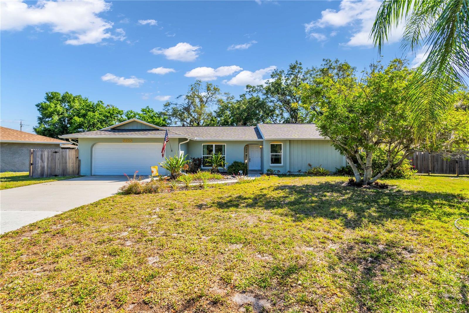 Photo one of 3125 Woodmont Dr Sarasota FL 34232 | MLS A4607044