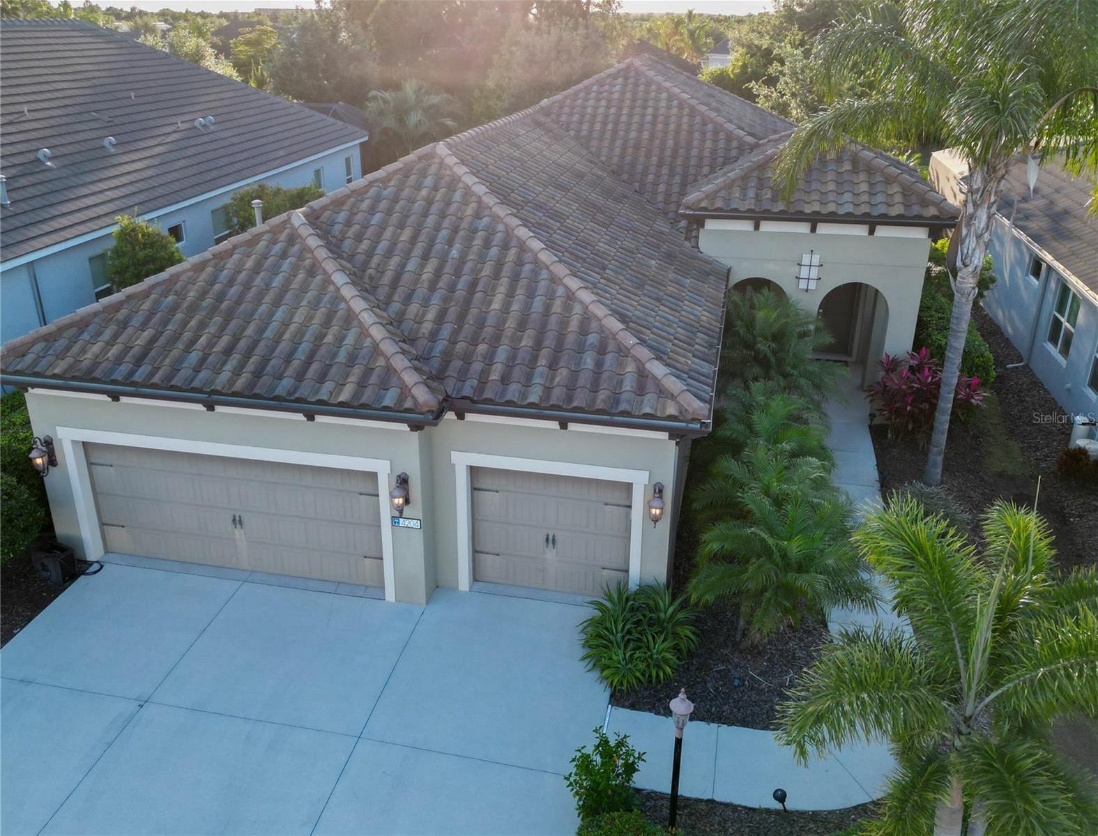 Photo one of 4204 Midnight Blue Run Bradenton FL 34211 | MLS A4607496