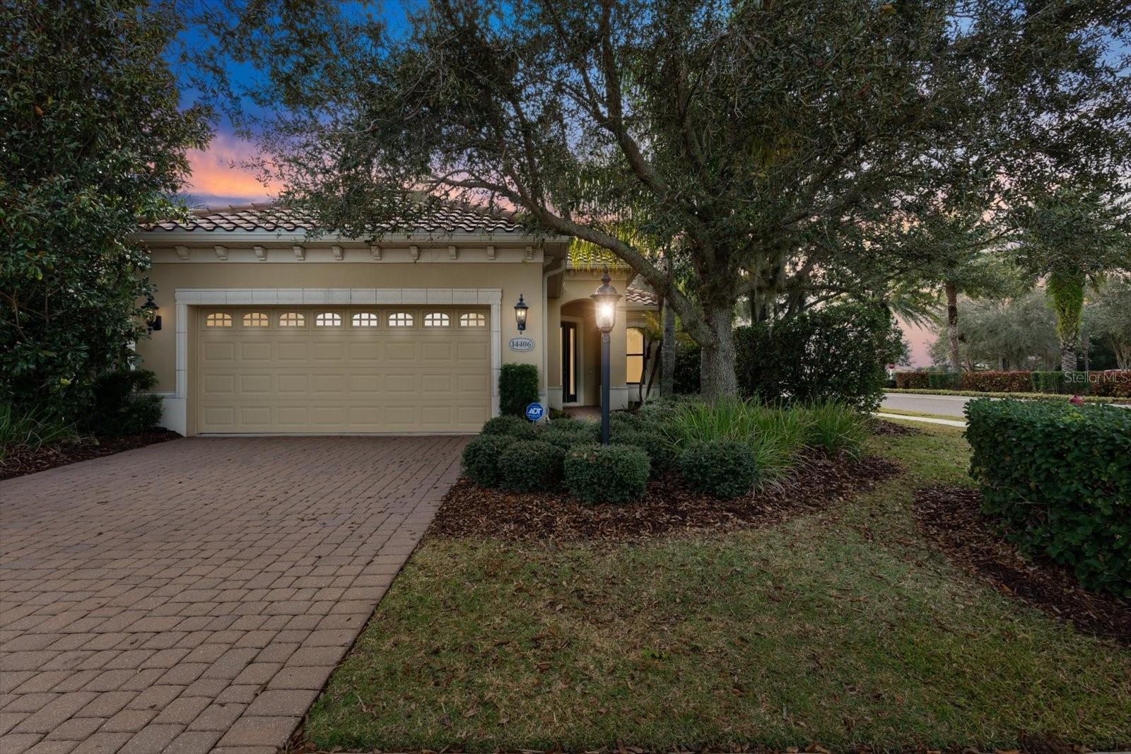 Photo one of 14406 Whitemoss Ter Lakewood Ranch FL 34202 | MLS A4608689