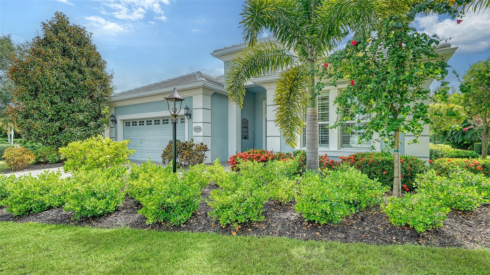 Photo one of 14439 Stirling Dr Lakewood Ranch FL 34202 | MLS A4614835