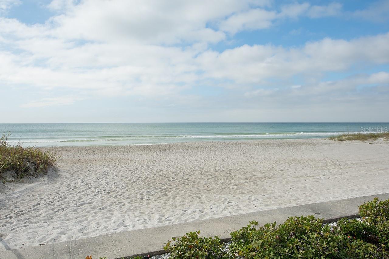 Photo #33