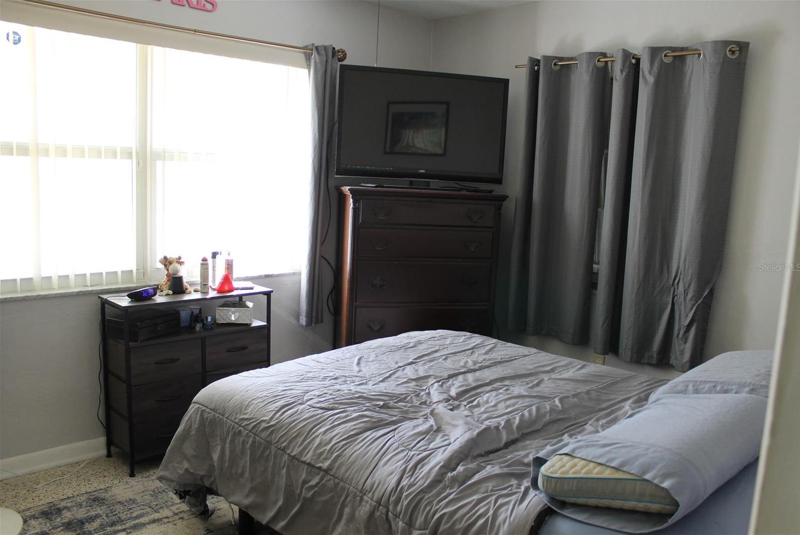 Photo #6
