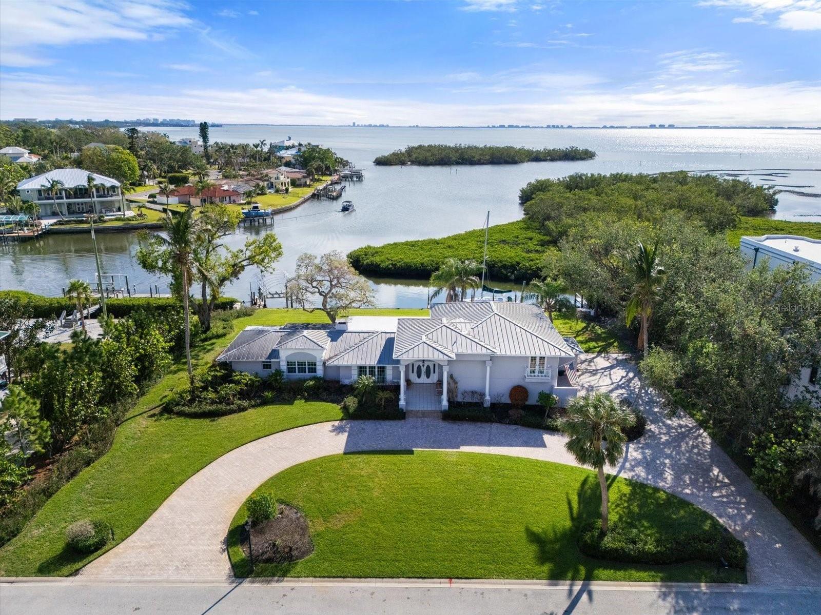 Photo one of 7056 Hawks Harbor Cir Bradenton FL 34207 | MLS A4636731