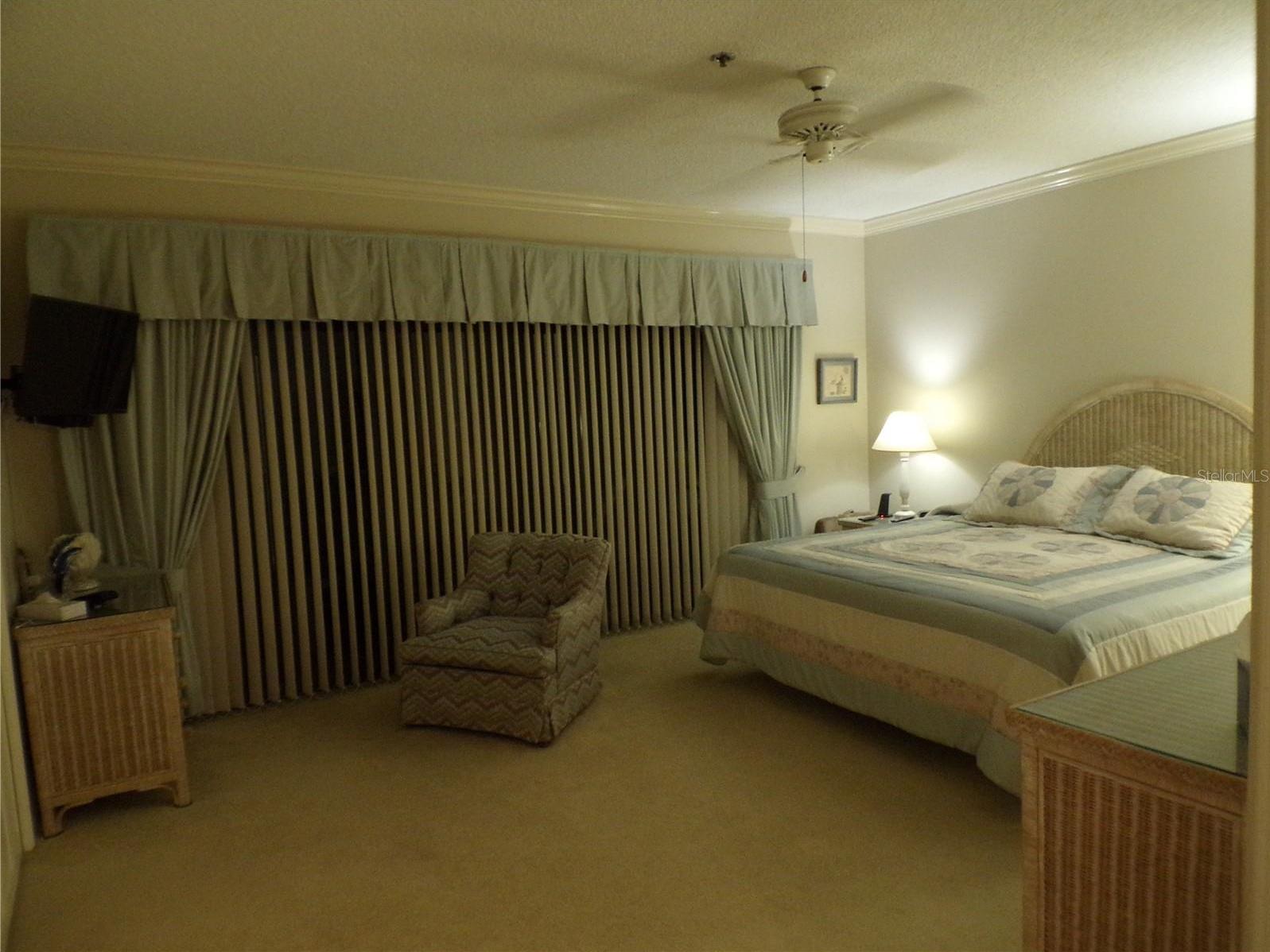 Photo #67