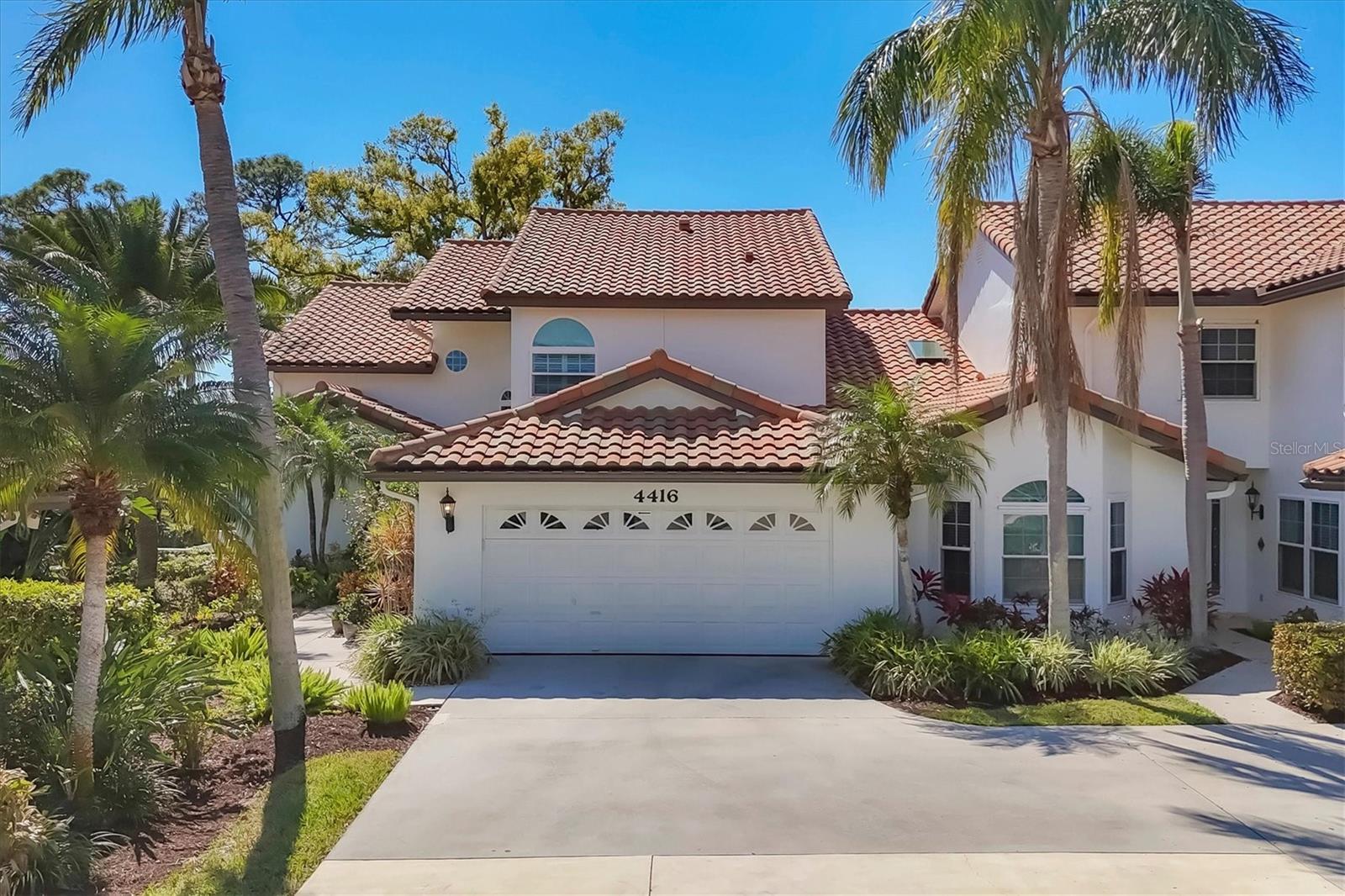 Photo one of 4416 Calle Serena Sarasota FL 34238 | MLS A4643104