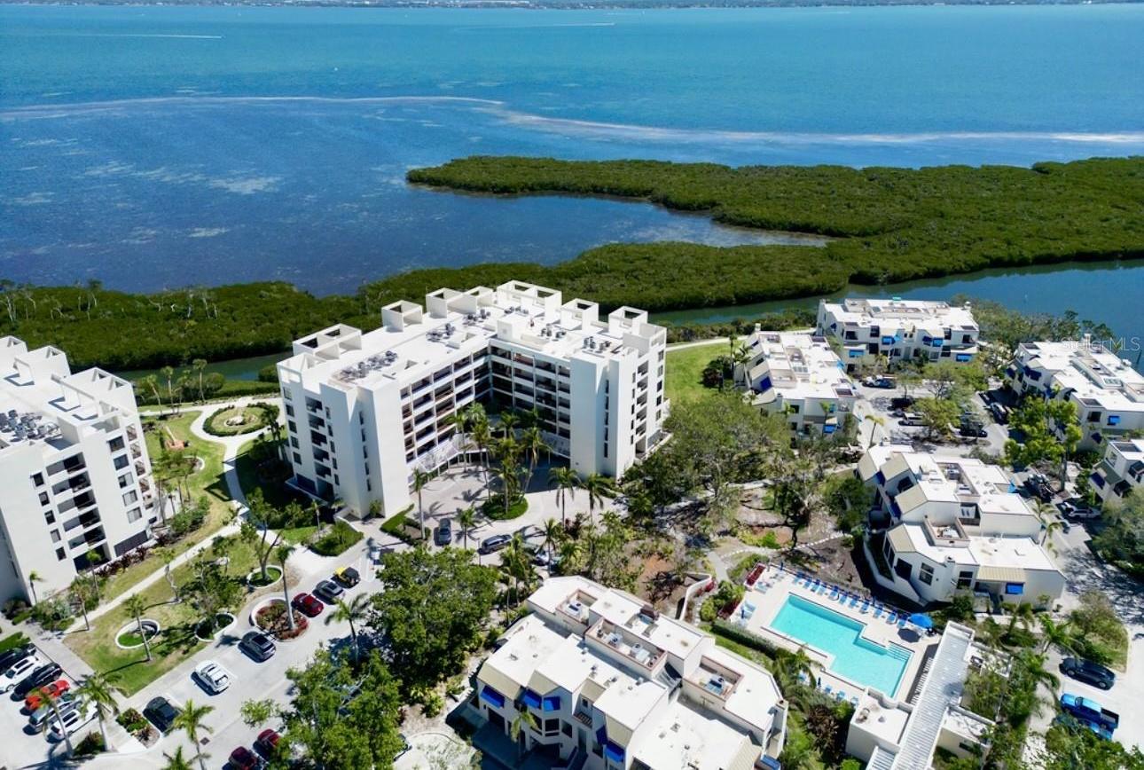 Photo one of 1930 Harbourside Dr # 136 Longboat Key FL 34228 | MLS A4643960