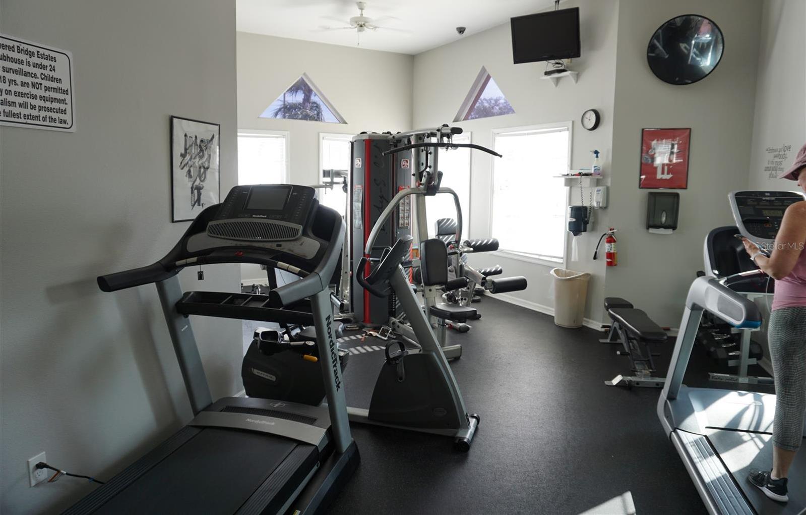 Photo #33