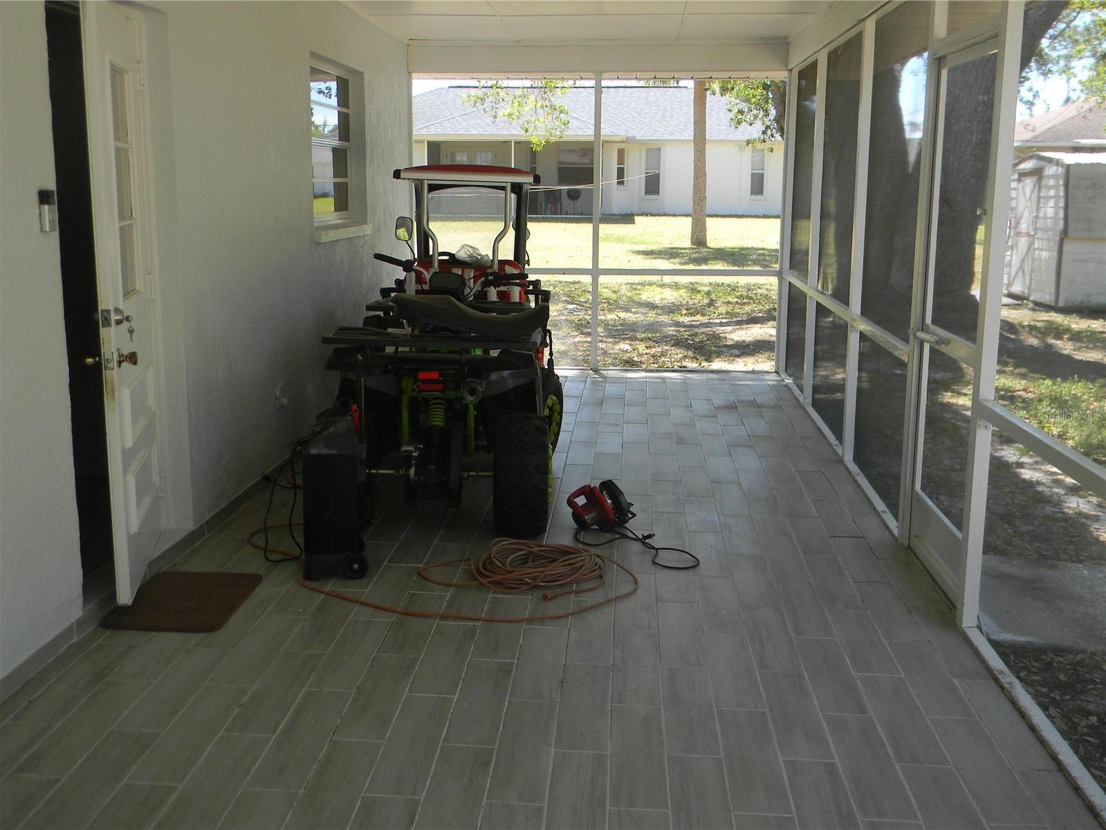 Photo #12