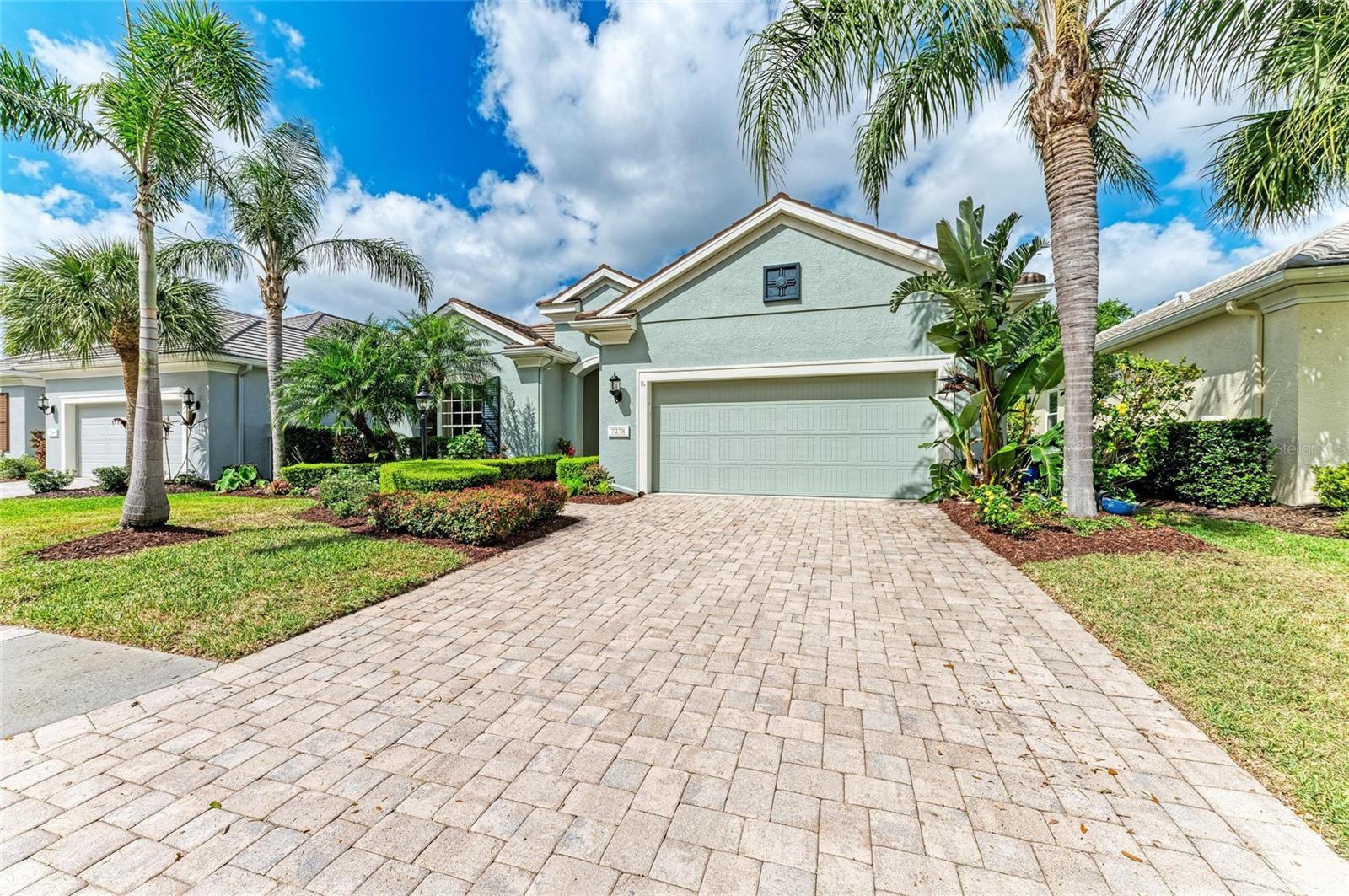 Photo one of 7278 Lismore Ct Lakewood Ranch FL 34202 | MLS A4645878