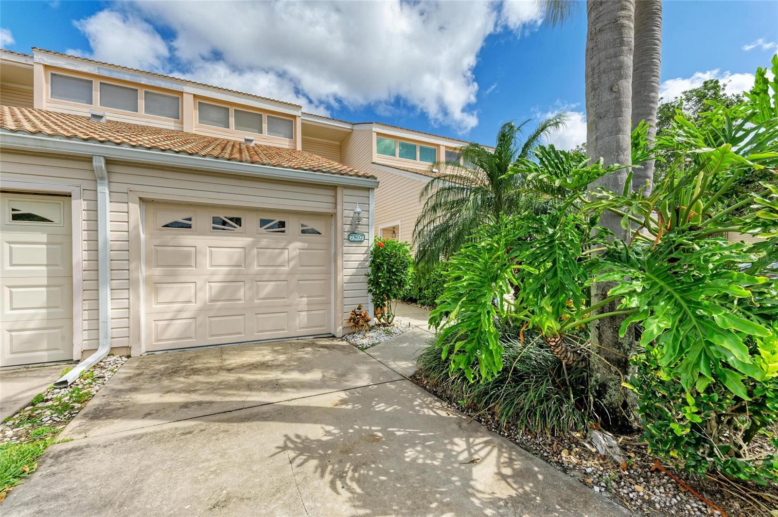 Photo one of 7507 Preserves Ct # 7507 Sarasota FL 34243 | MLS A4646983