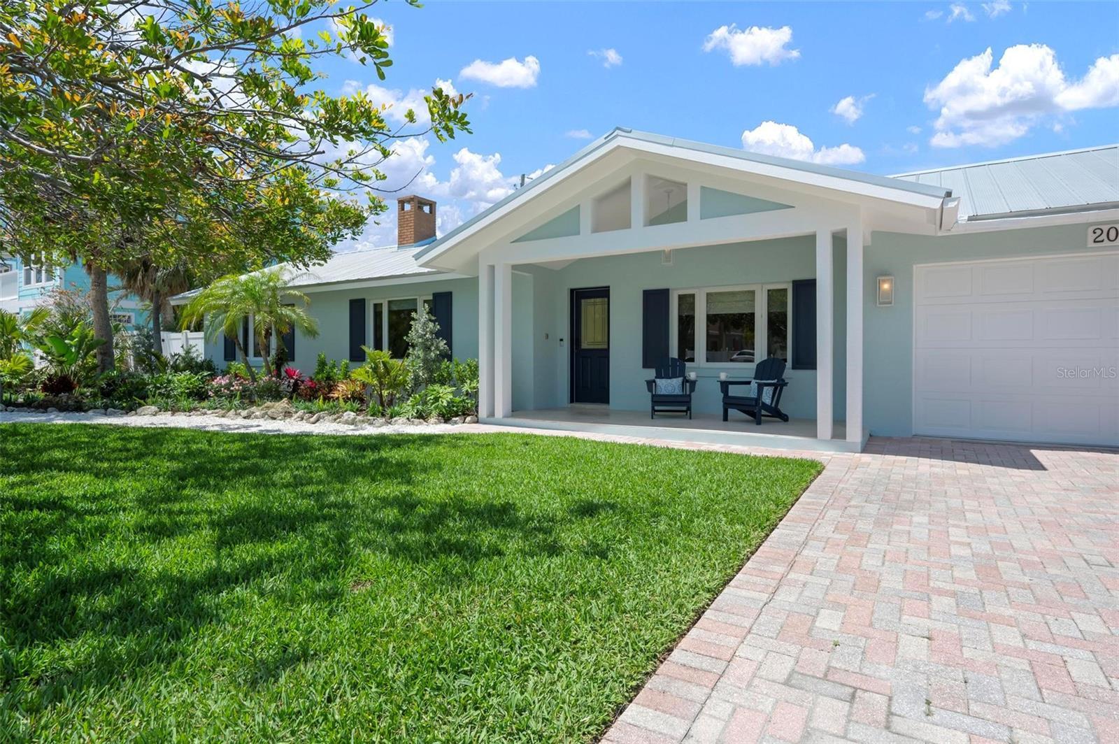 Photo one of 204 75Th St Holmes Beach FL 34217 | MLS A4647855