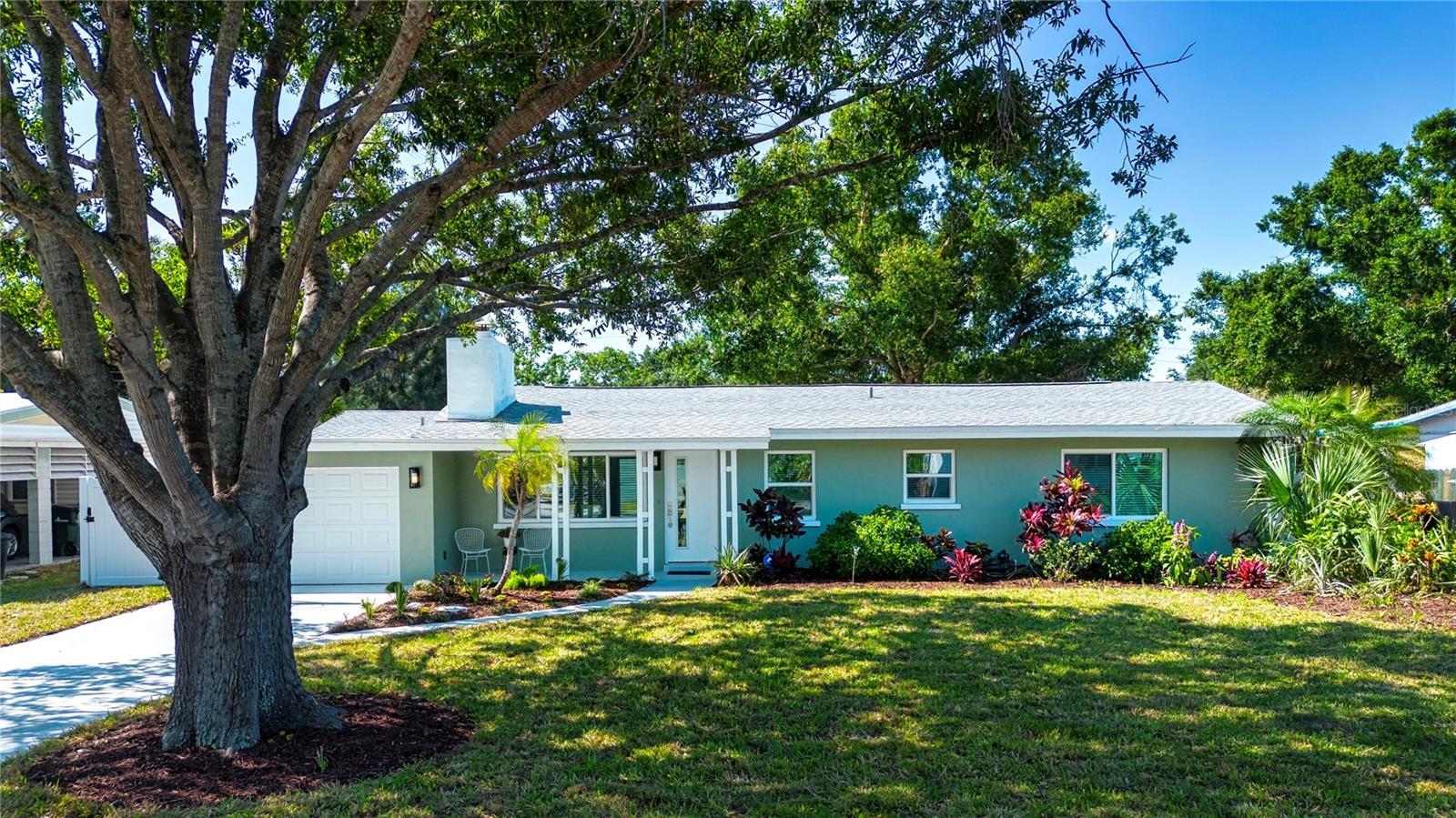Photo one of 2238 Rose St Sarasota FL 34239 | MLS A4647911