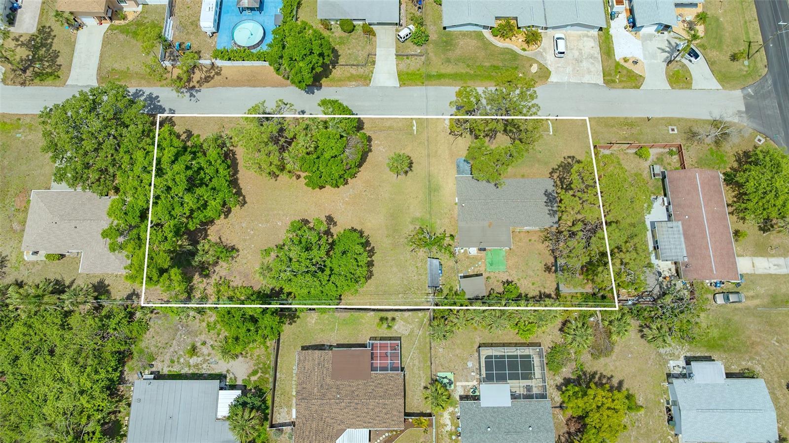 Photo one of 275 Burke Rd Venice FL 34293 | MLS A4648136