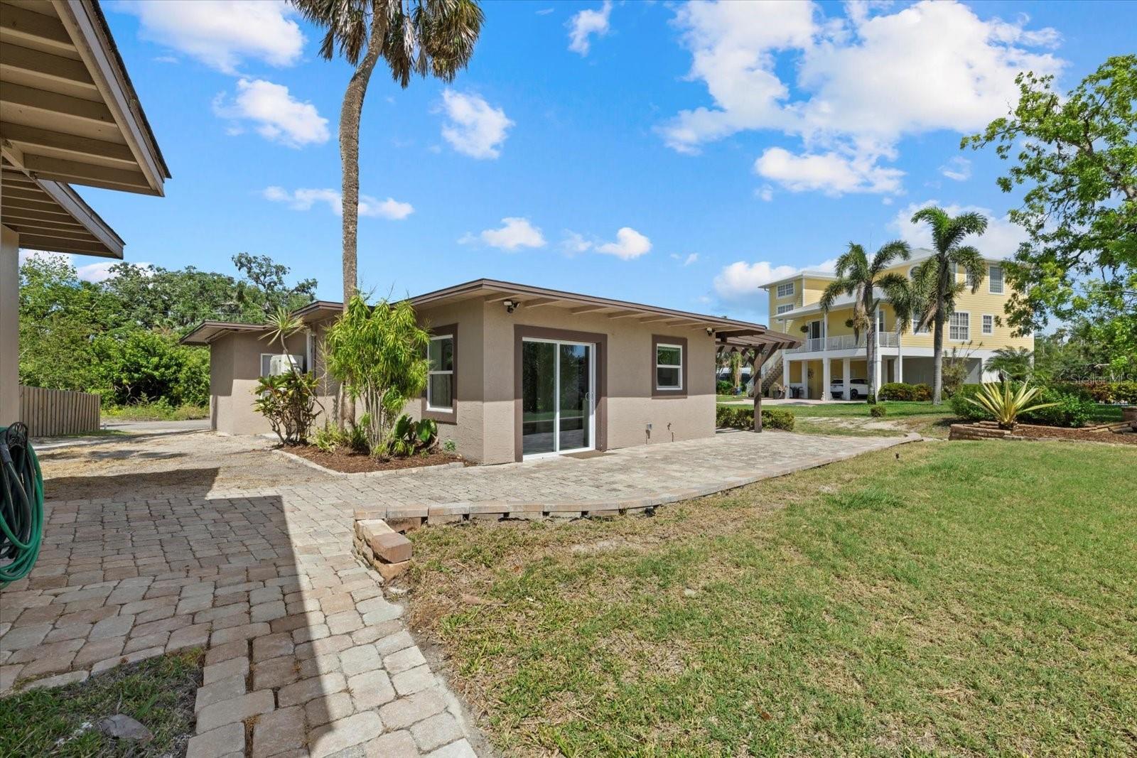 Photo one of 6718 68Th E Ave Bradenton FL 34203 | MLS A4648242