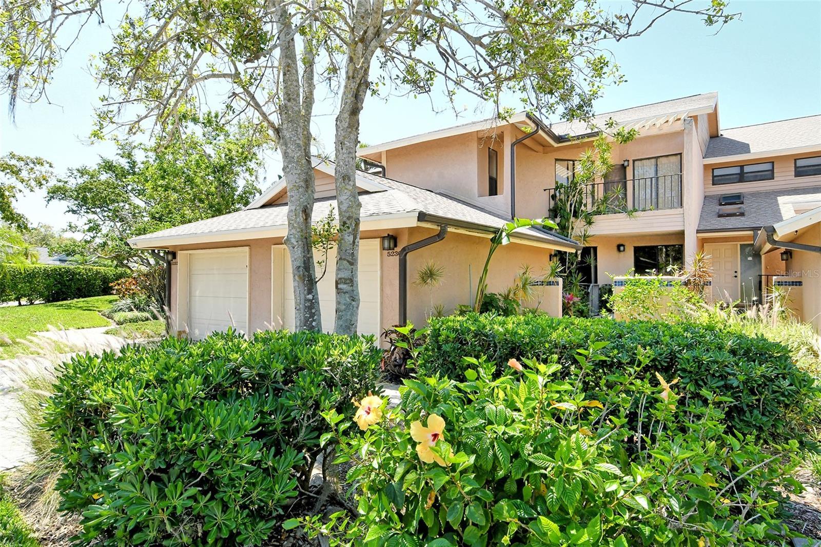 Photo one of 5230 Landings Blvd # 101 Sarasota FL 34231 | MLS A4648747