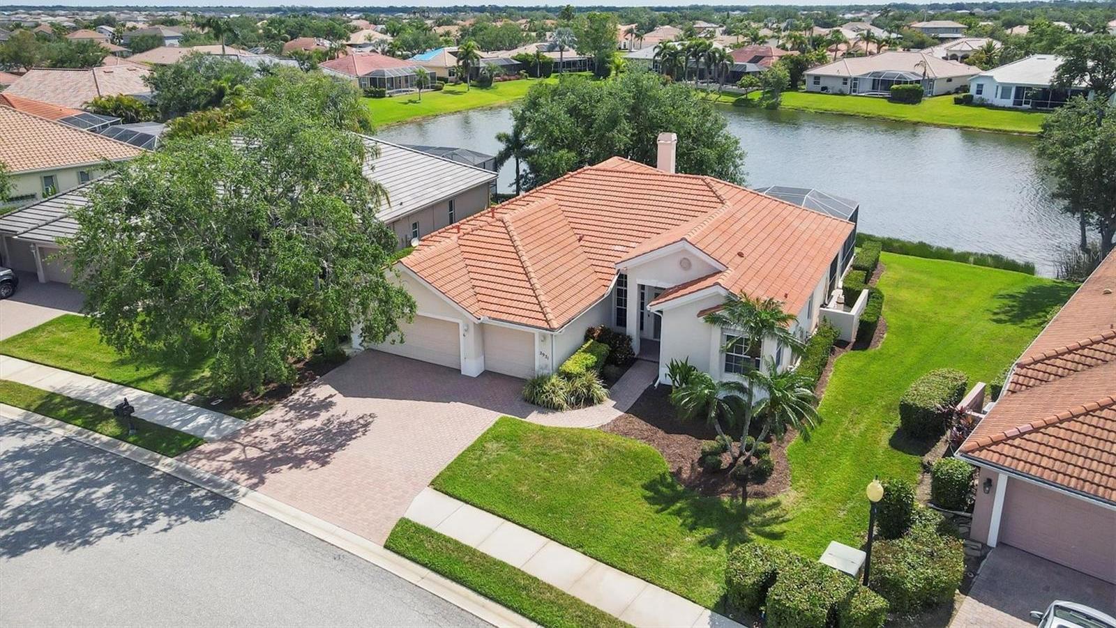 Photo one of 2931 Bravura Lake Dr Sarasota FL 34240 | MLS A4649456