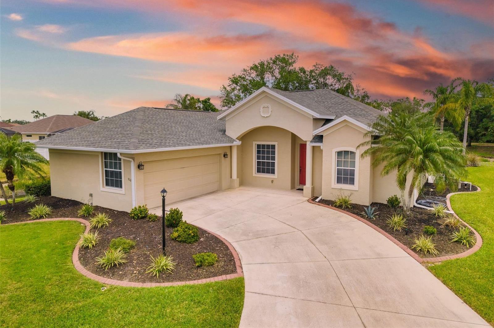 Photo one of 9101 Yarberry St Sarasota FL 34240 | MLS A4649606