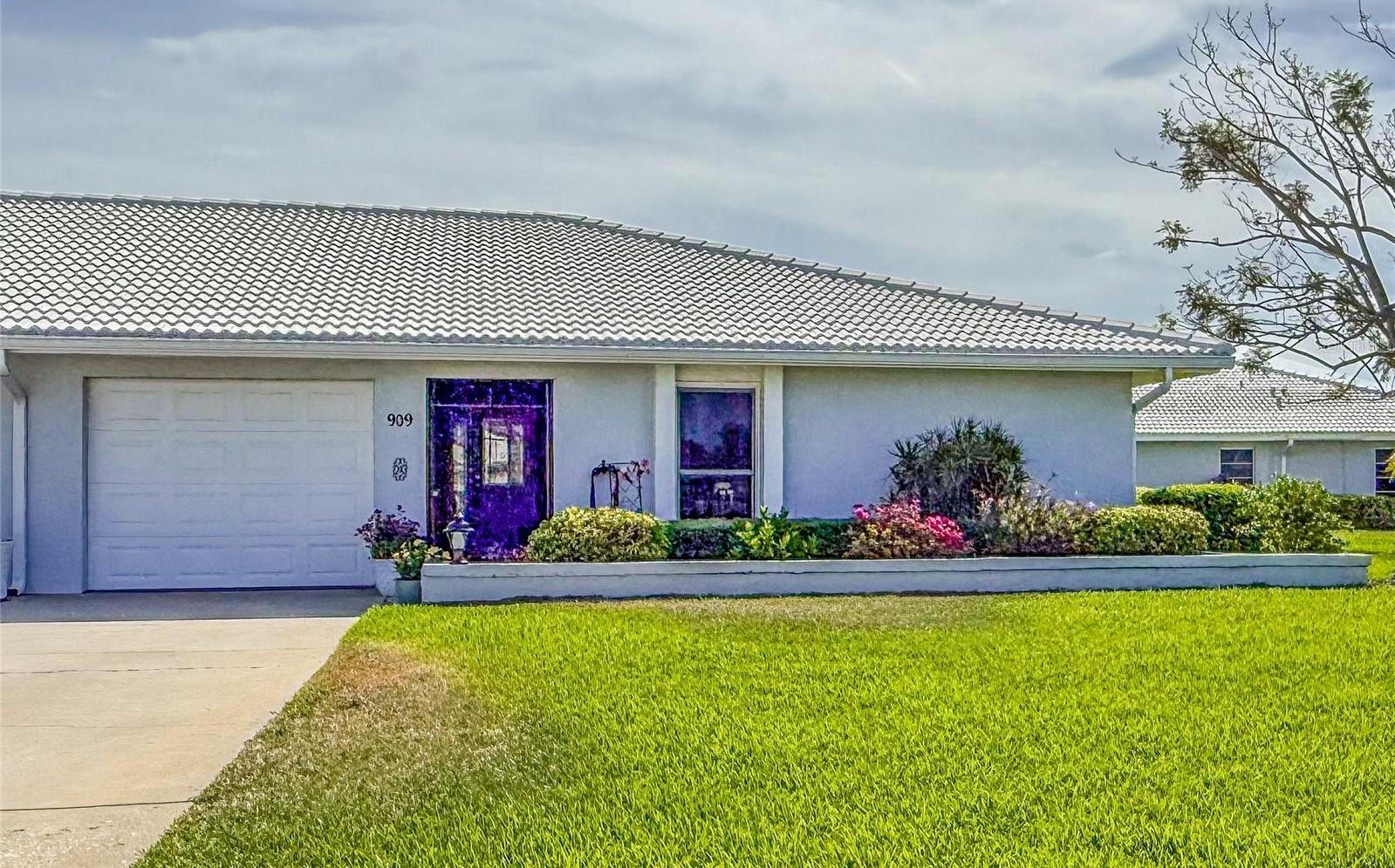 Photo one of 909 68Th W St Bradenton FL 34209 | MLS A4649926