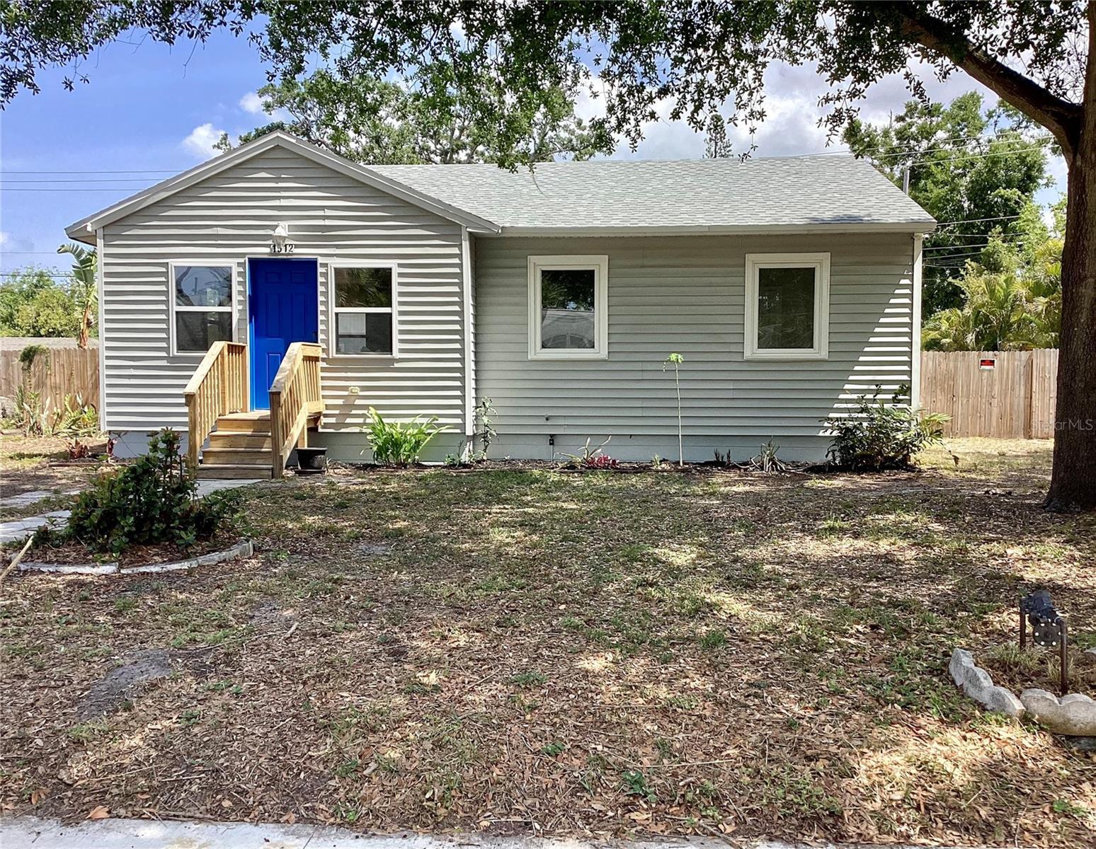 Photo one of 1512 18Th W Ave Bradenton FL 34205 | MLS A4651859
