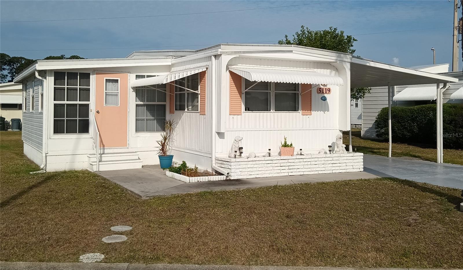 Photo one of 5119 Glen Echo Ave Sarasota FL 34234 | MLS A4652394