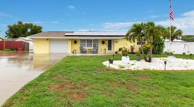 Photo one of 212 66Th Avenue W Dr Bradenton FL 34207 | MLS A4653345