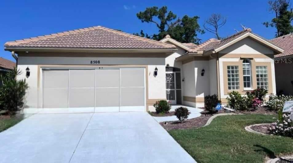 Photo one of 8508 Gateway Ct Englewood FL 34224 | MLS C7479639