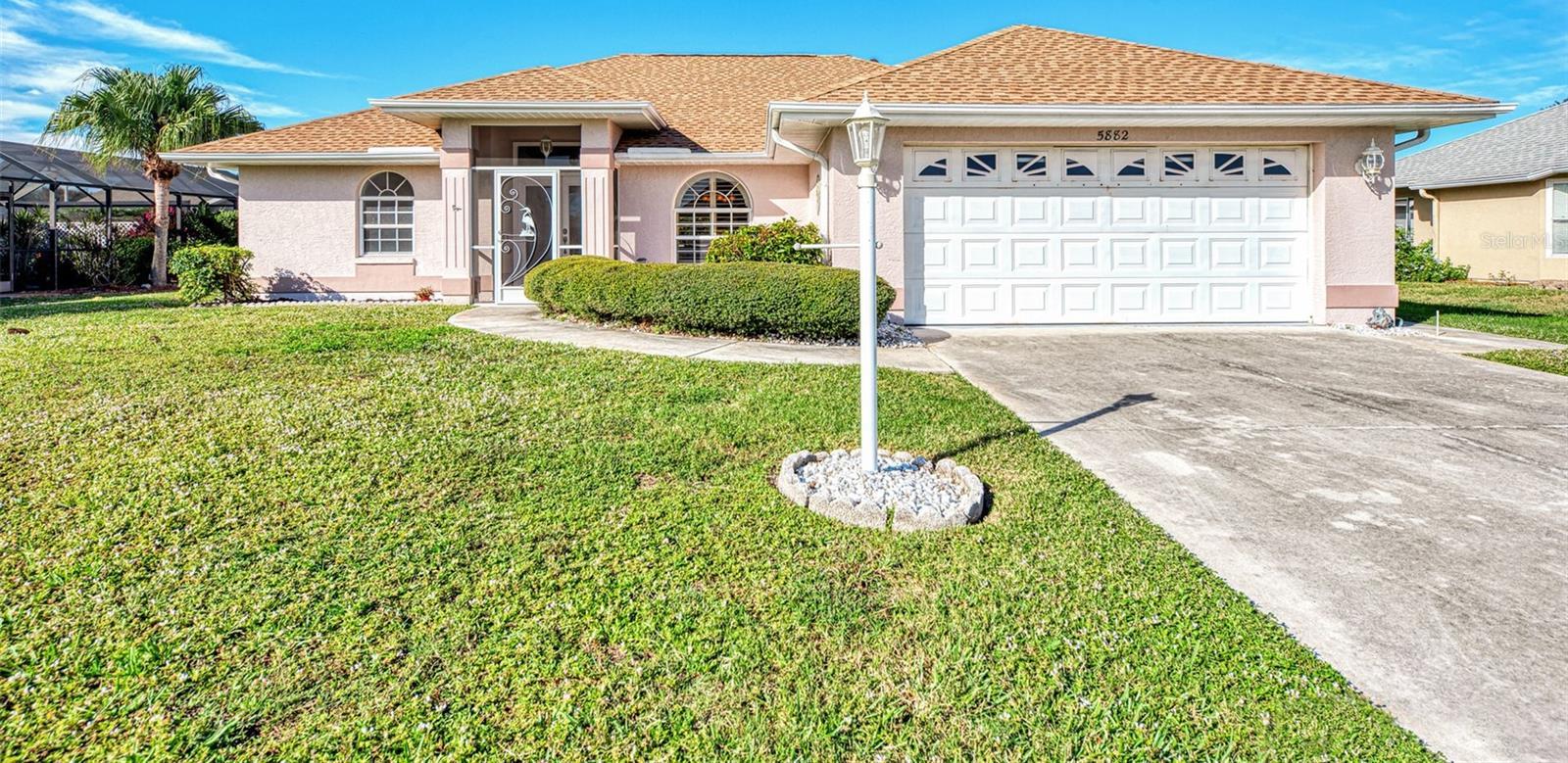 Photo one of 5882 Lincoln Rd Venice FL 34293 | MLS C7484308