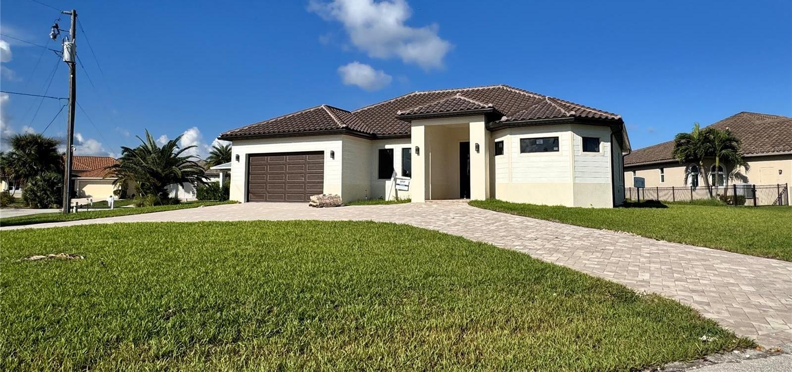 Photo one of 432 Gun Cay Ln Punta Gorda FL 33950 | MLS C7486585