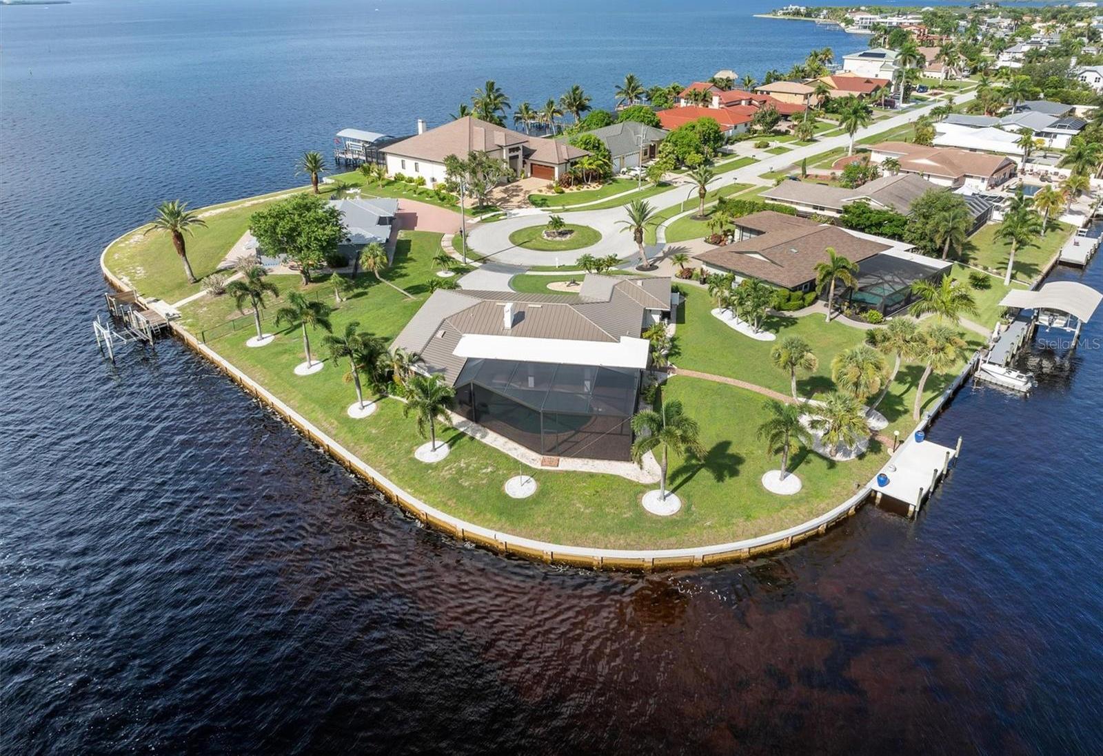 Photo one of 374 Severin Se Rd Port Charlotte FL 33952 | MLS C7495566