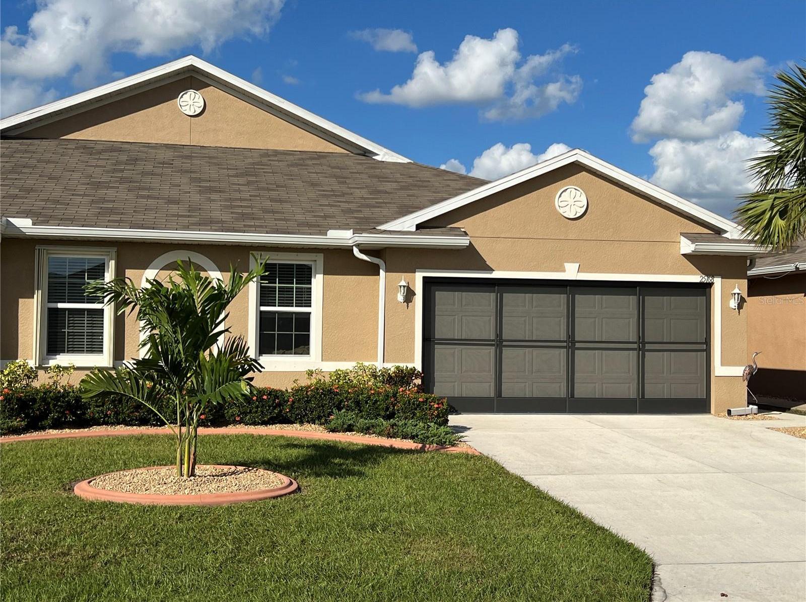 Photo one of 25168 E Lenox Cir Punta Gorda FL 33950 | MLS C7498322