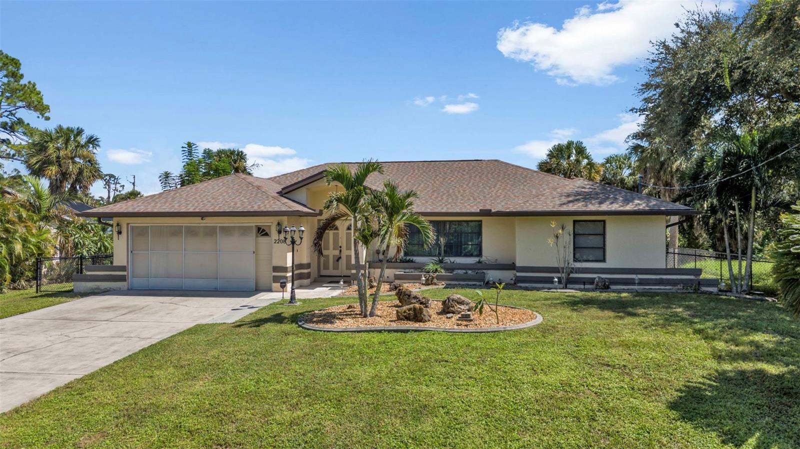 Photo one of 2208 Barksdale St Port Charlotte FL 33948 | MLS C7498840