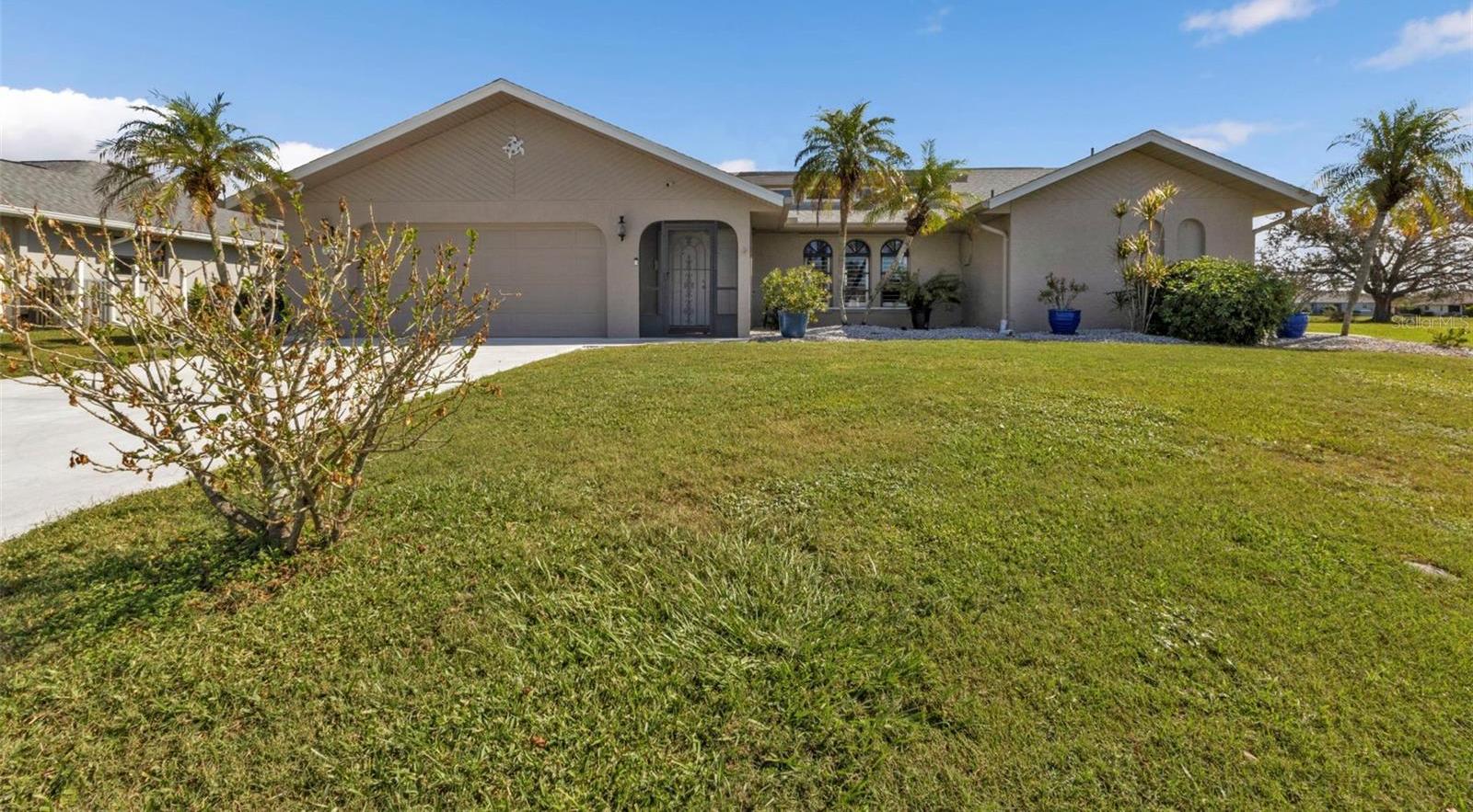 Photo one of 2328 Bonn Ct Punta Gorda FL 33983 | MLS C7499399