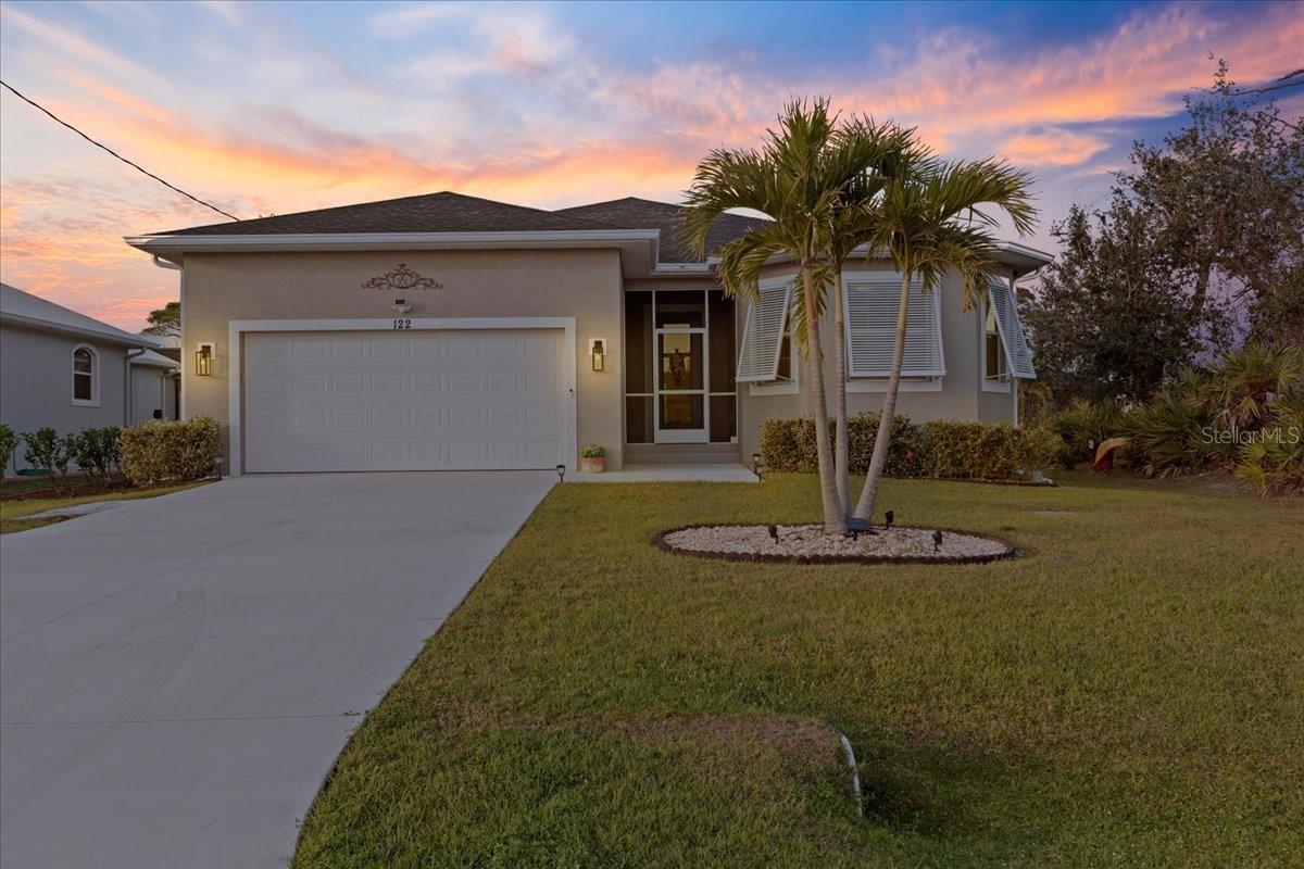 Photo one of 122 Glades Dr Rotonda West FL 33947 | MLS C7505333