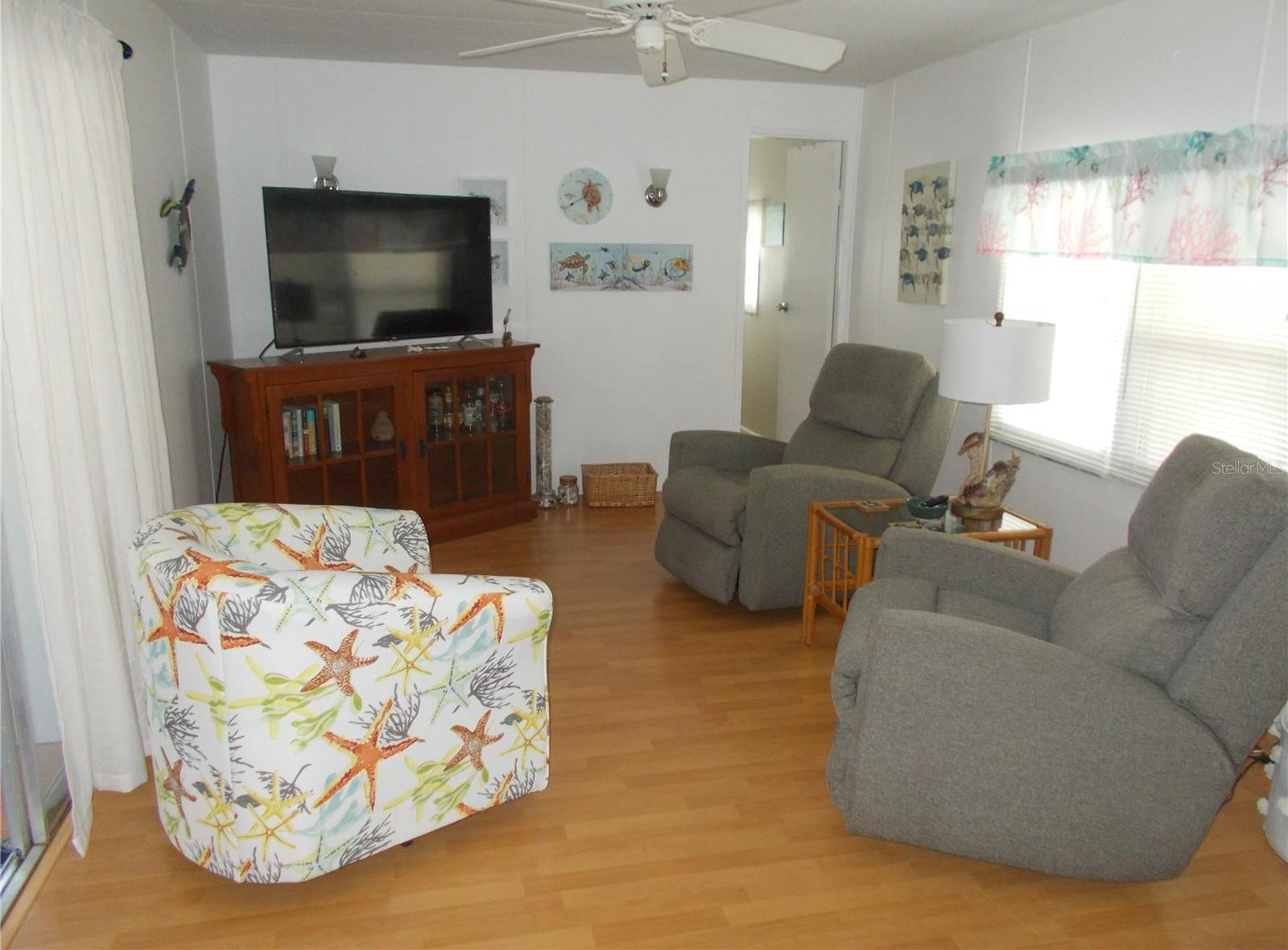 Photo #6
