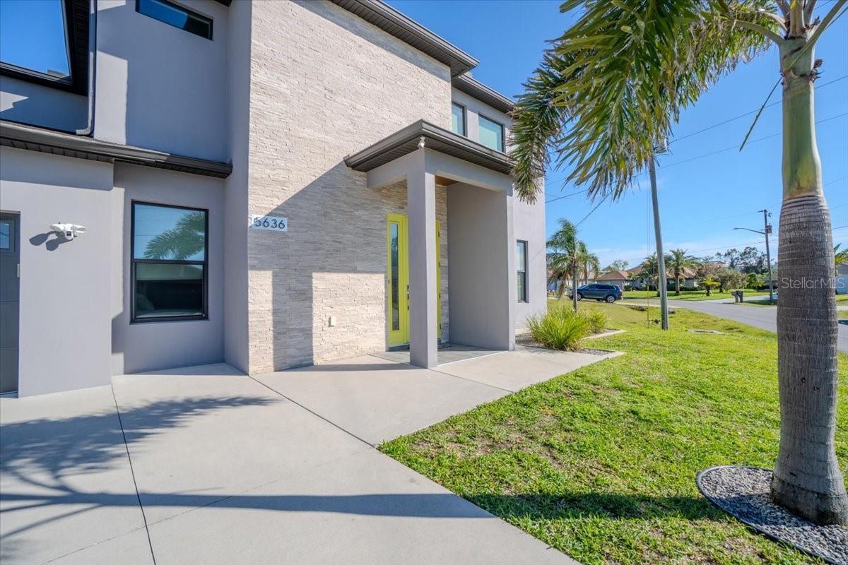 Photo one of 5636 Barlow Ter North Port FL 34287 | MLS C7506168