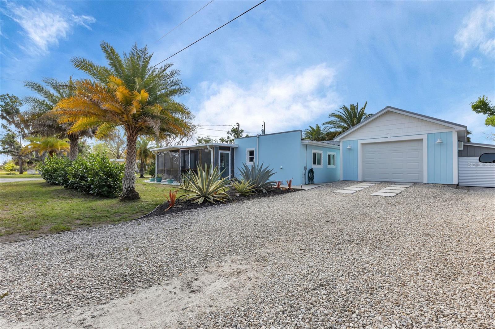 Photo one of 3215 Cedarbrook Dr Punta Gorda FL 33982 | MLS C7508229